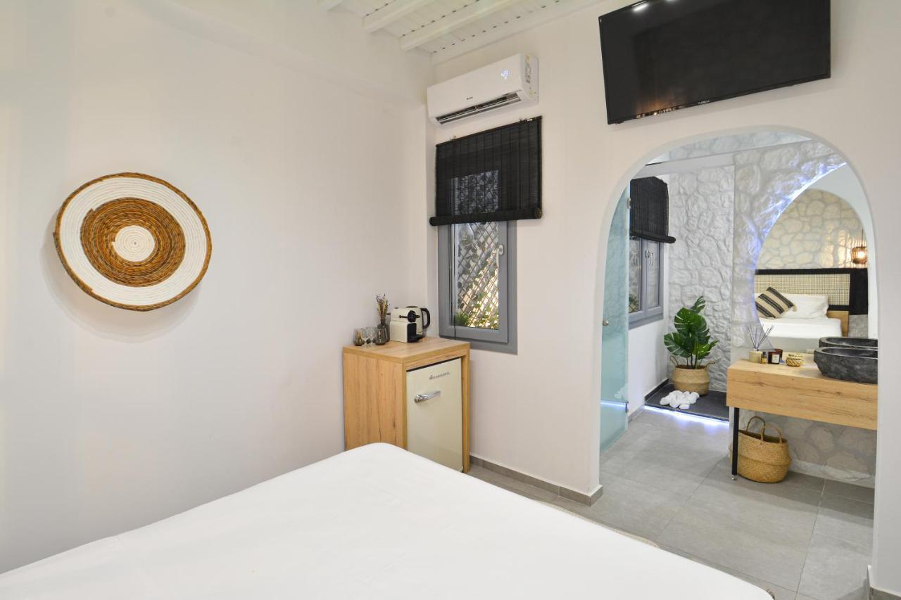 Oikia Suites Mykonos Mykonos Town Bagian luar foto