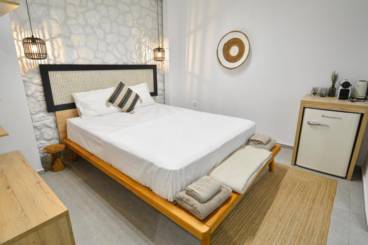 Oikia Suites Mykonos Mykonos Town Bagian luar foto