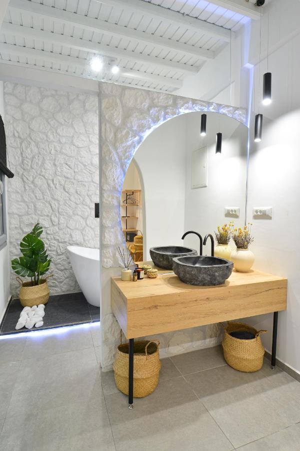 Oikia Suites Mykonos Mykonos Town Bagian luar foto