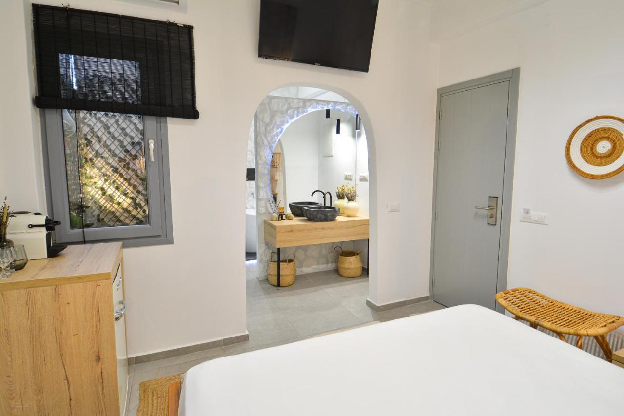 Oikia Suites Mykonos Mykonos Town Bagian luar foto