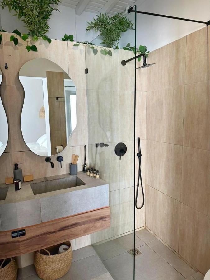 Oikia Suites Mykonos Mykonos Town Bagian luar foto